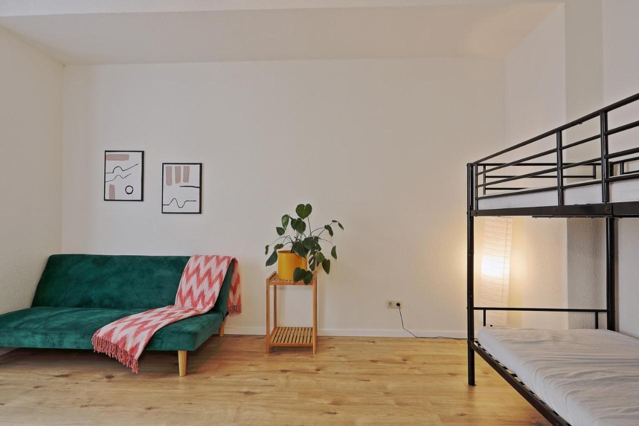 Next Home - Free Parking & Wifi - Badewanne Duisburg Exteriör bild