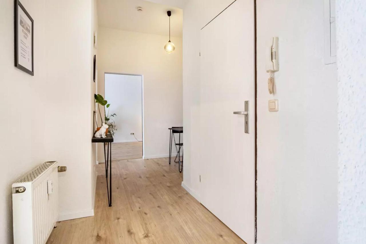 Next Home - Free Parking & Wifi - Badewanne Duisburg Exteriör bild