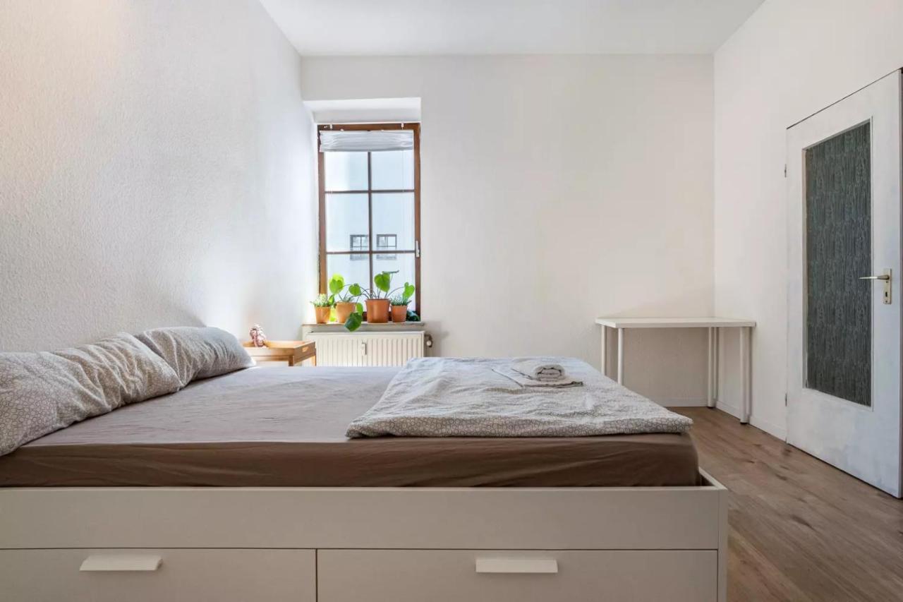 Next Home - Free Parking & Wifi - Badewanne Duisburg Exteriör bild