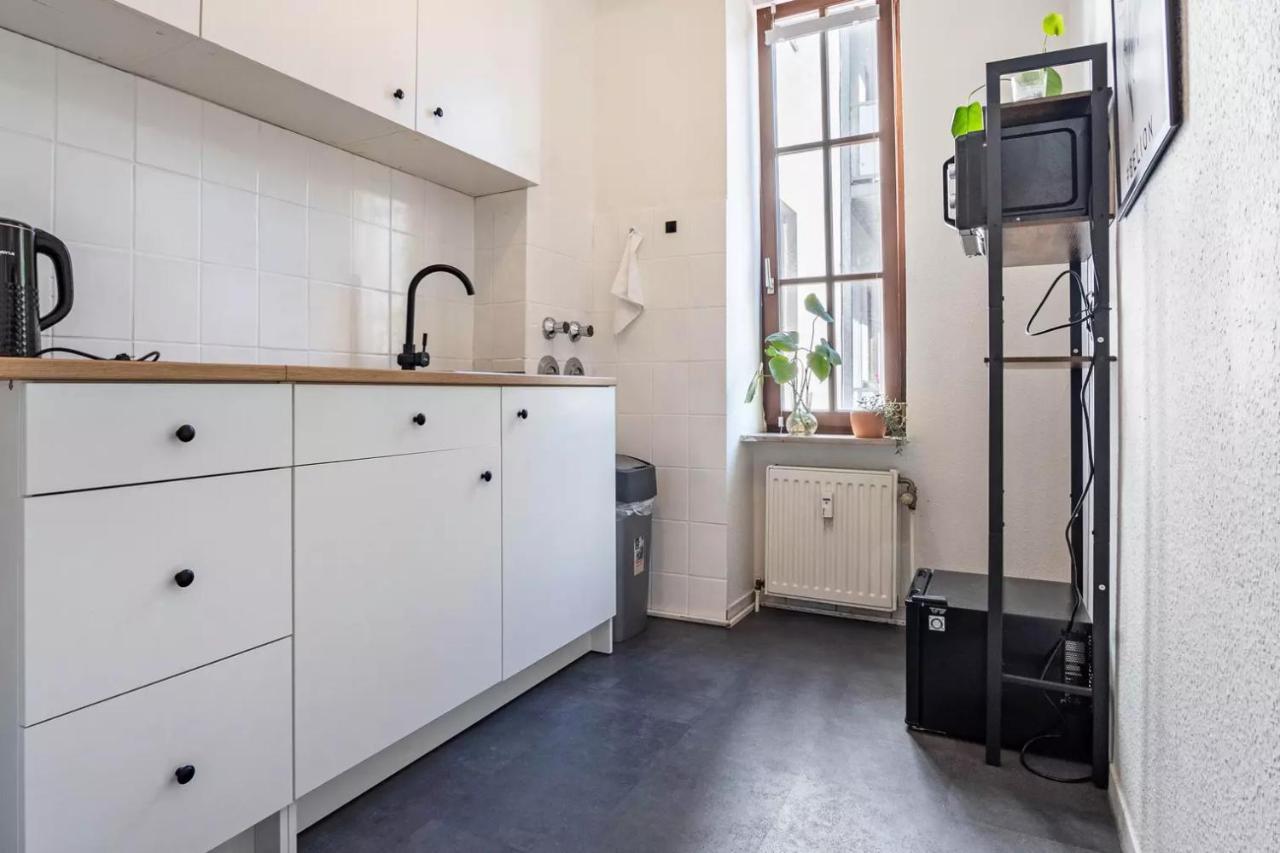 Next Home - Free Parking & Wifi - Badewanne Duisburg Exteriör bild