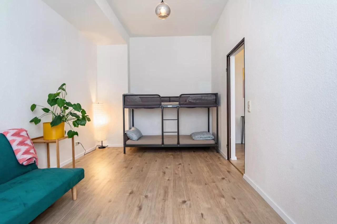 Next Home - Free Parking & Wifi - Badewanne Duisburg Exteriör bild