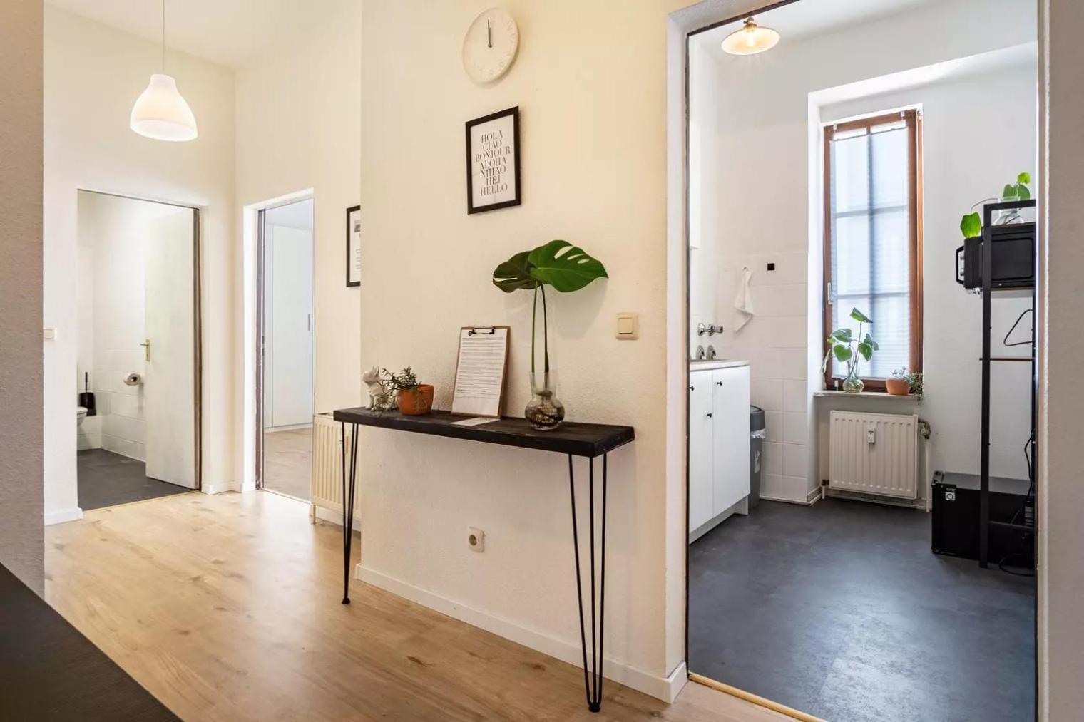 Next Home - Free Parking & Wifi - Badewanne Duisburg Exteriör bild